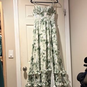Elegant Green and White Floral Formal Dress Sz 8